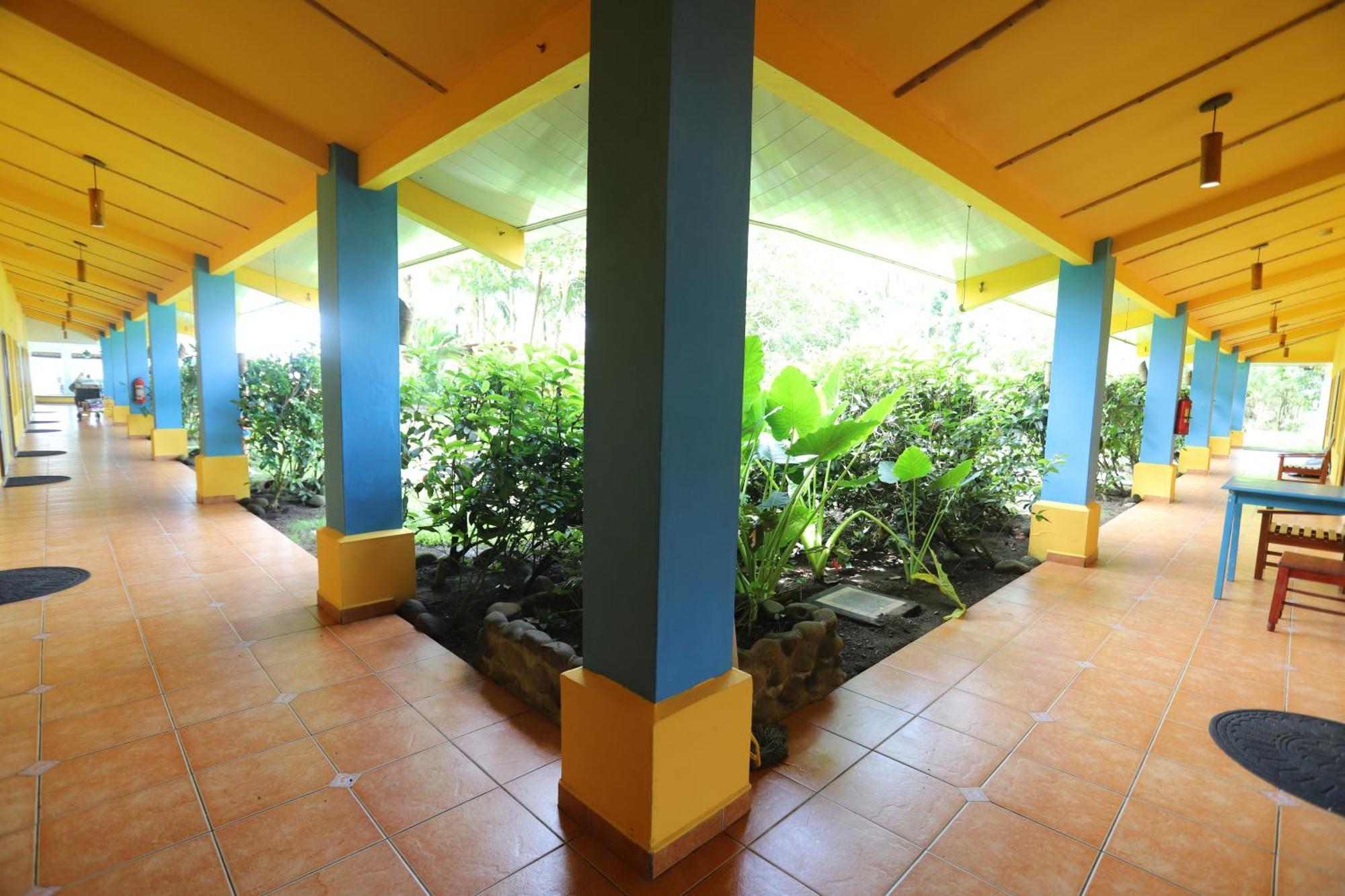 Las Lajas Beach Resort Luaran gambar