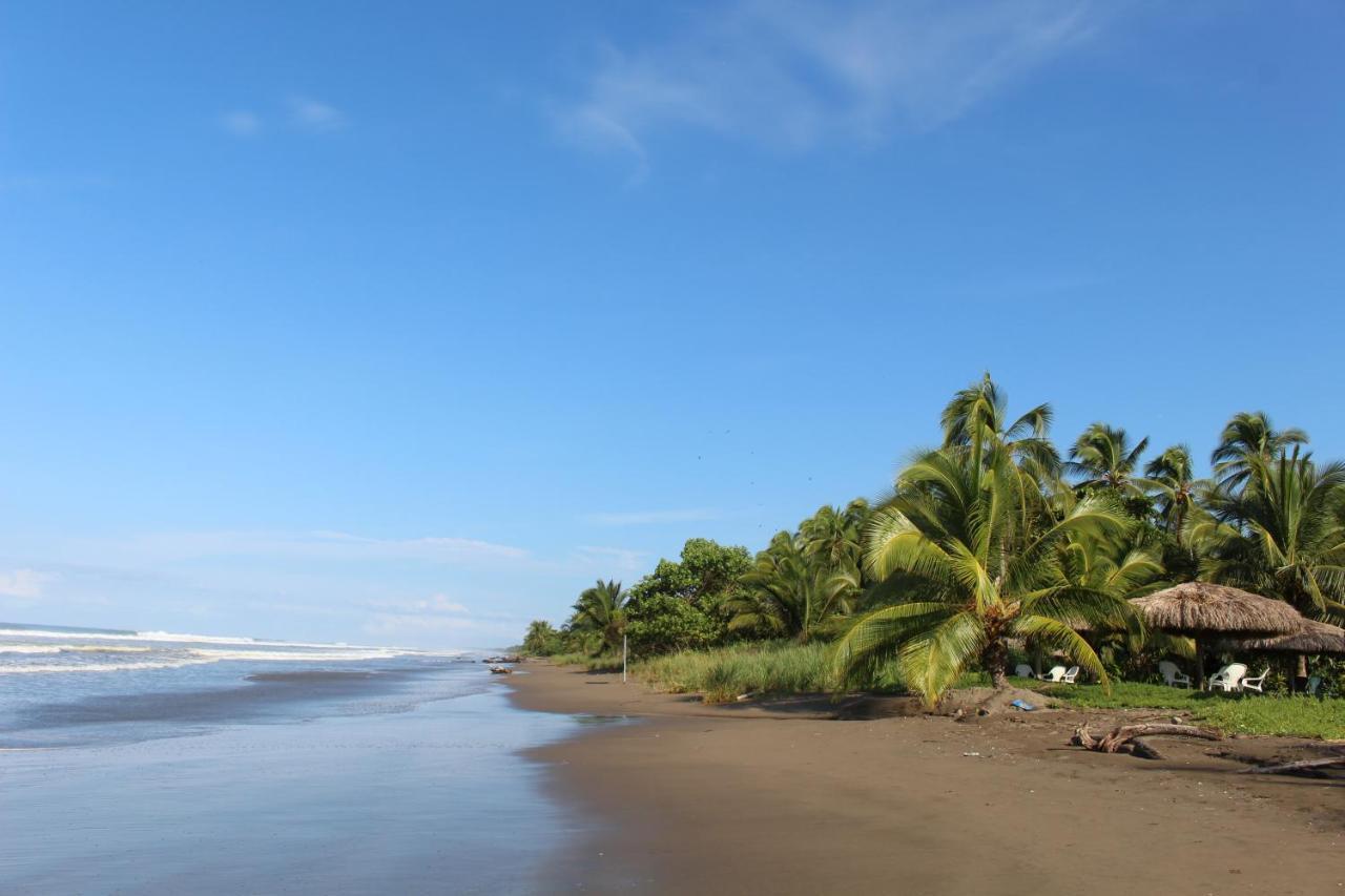 Las Lajas Beach Resort Luaran gambar