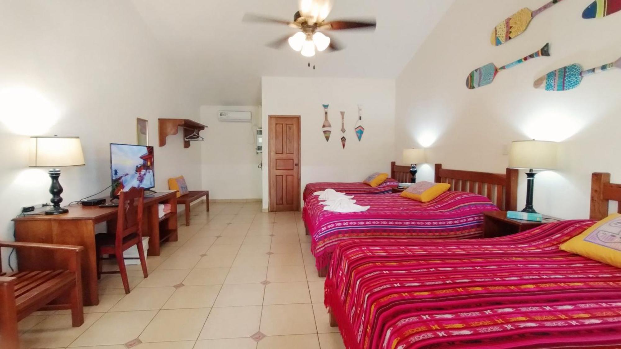 Las Lajas Beach Resort Luaran gambar