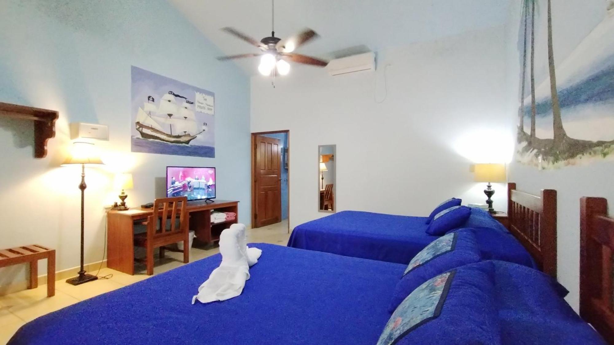 Las Lajas Beach Resort Luaran gambar
