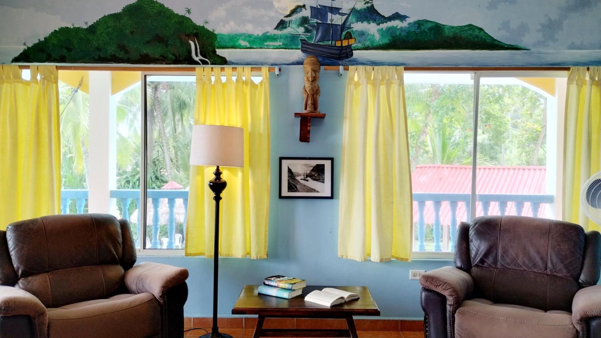 Las Lajas Beach Resort Luaran gambar