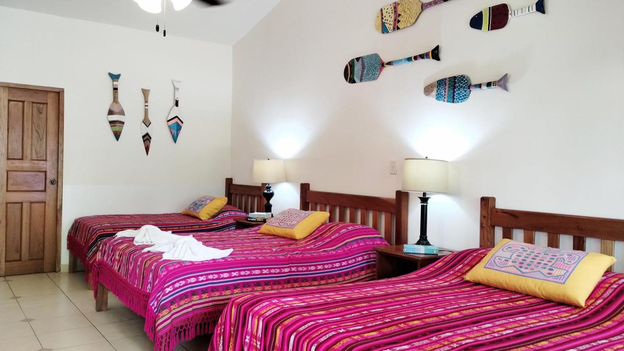 Las Lajas Beach Resort Luaran gambar