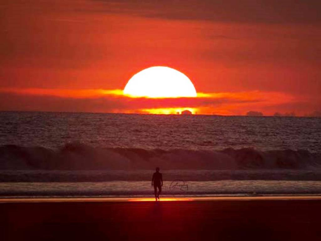 Las Lajas Beach Resort Luaran gambar