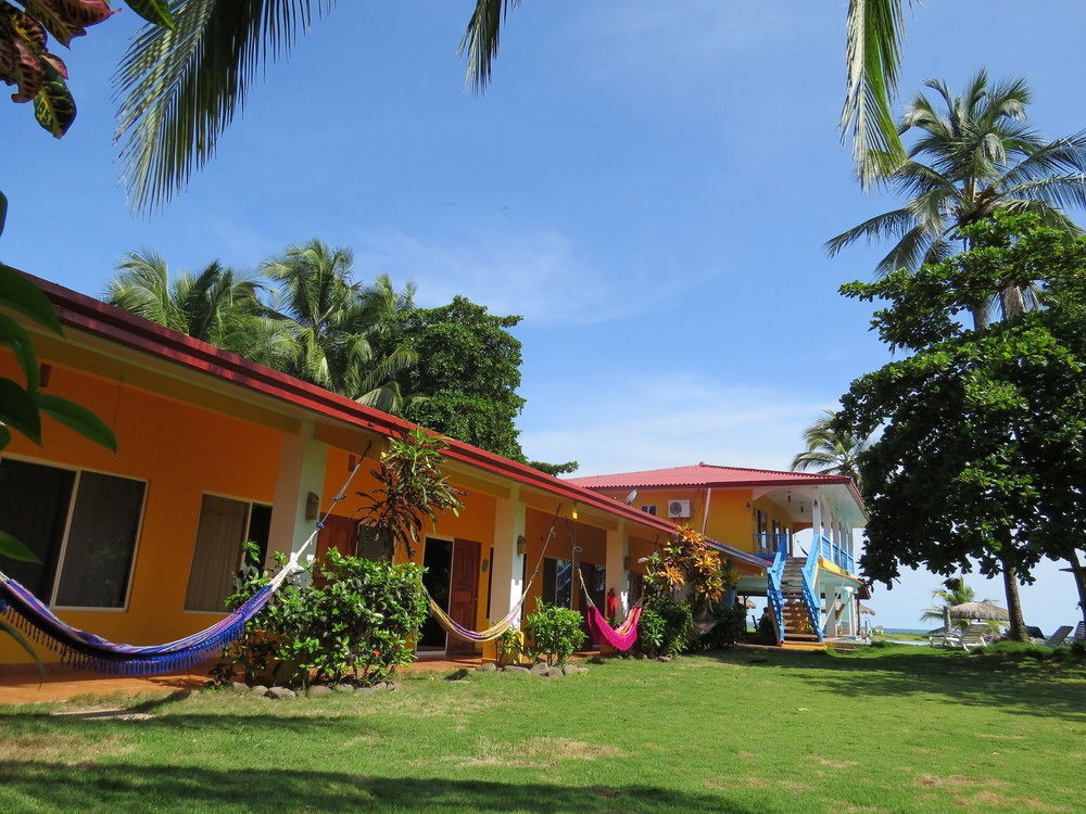 Las Lajas Beach Resort Luaran gambar